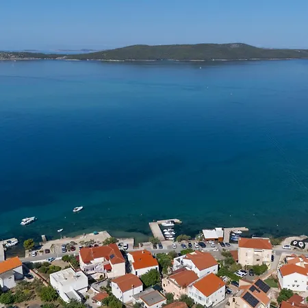 Penthouse 4+2, Sea View * Brodarica (Sibenik-Knin)