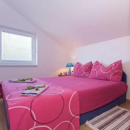Brodarica Penthouse 4+2, Sea View Apartment