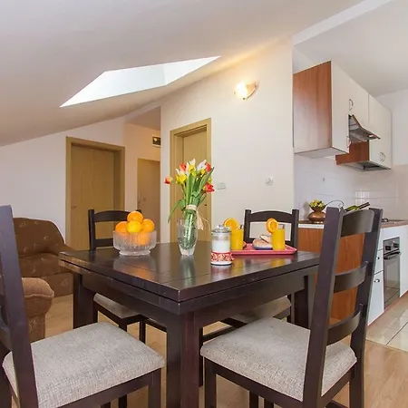 Brodarica Penthouse 4+2, Sea View Apartment